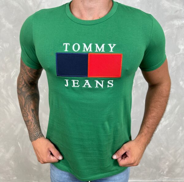 Camiseta TH Azul⭐ - Imagem 3