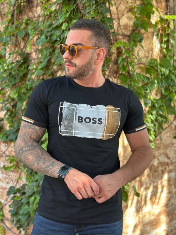 Camiseta HB Preto.